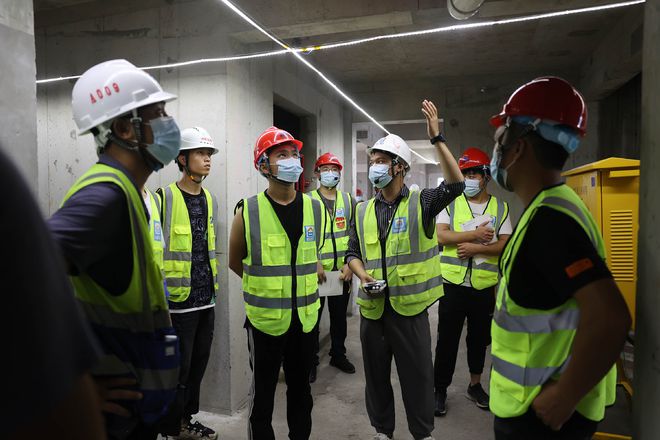 四大機器人現身工地，碧桂園以科技賦能安全生產與文明施工新標桿